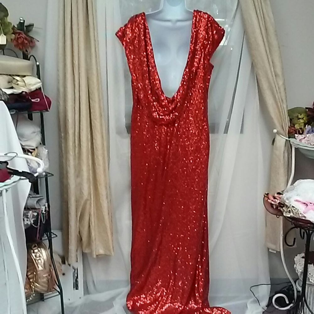 Prom dress - Picture 2 of 4